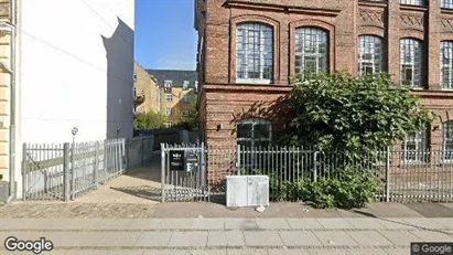 Andelsboliger til salg i Frederiksberg C - Foto fra Google Street View Andelsboliger til salg i Frederiksberg C - Foto fra Google Street View